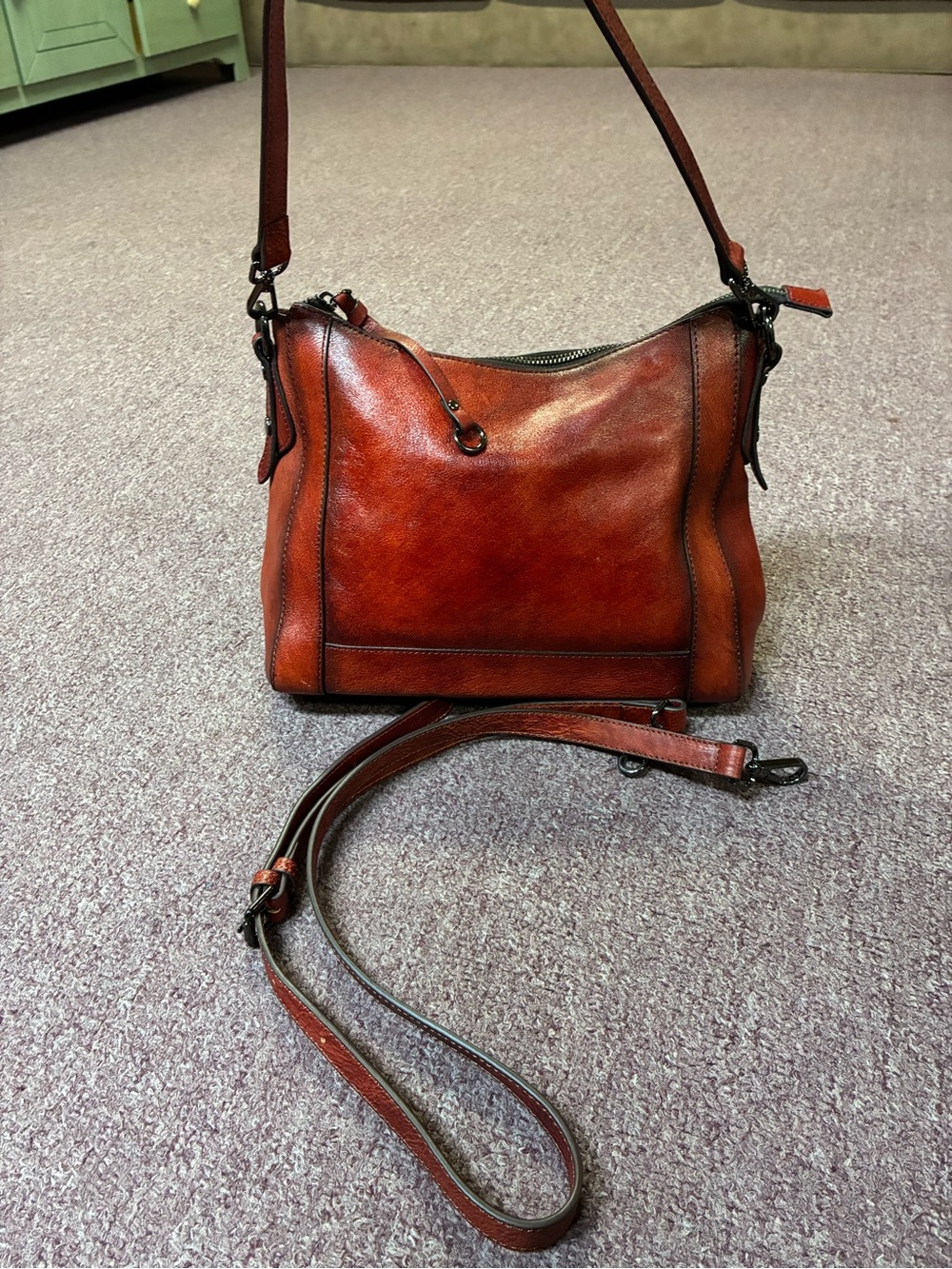 Women's Leather Crossbody Bag in Rich Chestnut